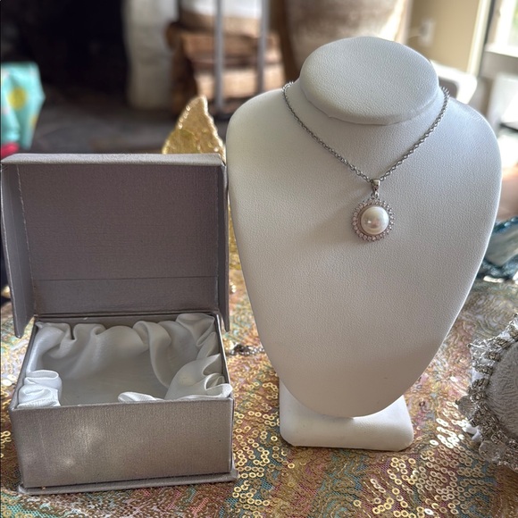 White Fresh Water Pearl - Picture 8 of 8